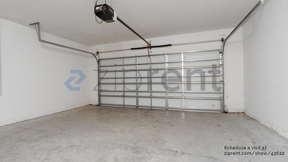 Building Photo - 32603 Brooks Hawk Ln