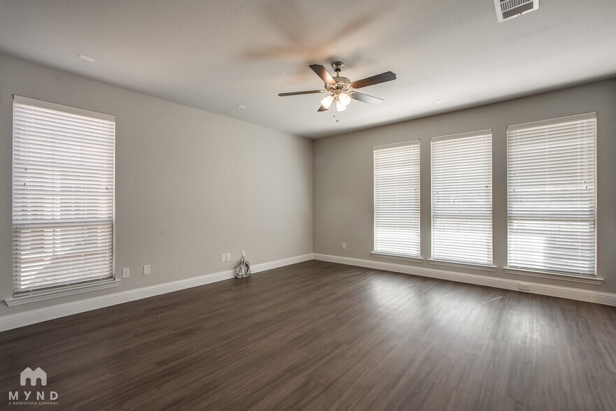 Building Photo - 3100 Damsel Sauvage Ln