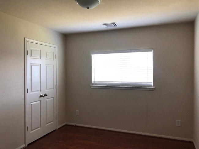 Building Photo - 3427 Cheviot Hills Ln
