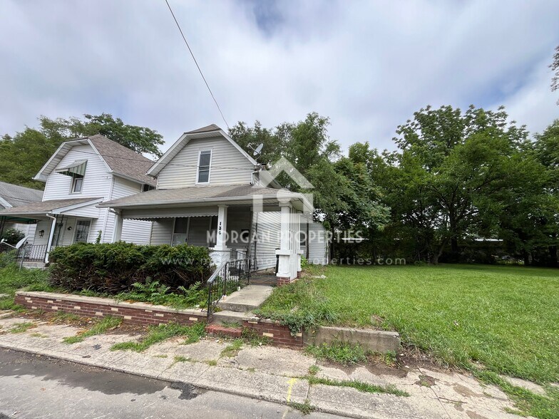 Primary Photo - 136 W 16th St