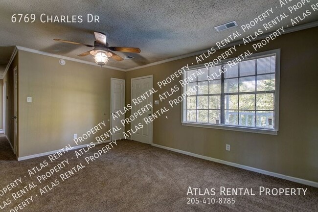 Building Photo - 6769 Charles Dr