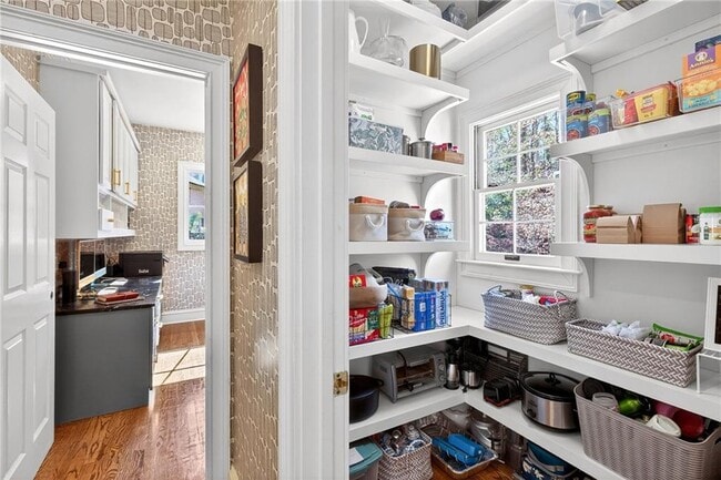 Building Photo - 3642 Mayfair Rd NE