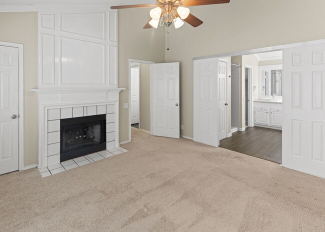 Building Photo - "Spacious 3-Bed Sanctuary with 2.5 Baths o...