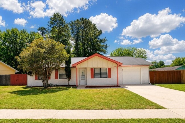 Building Photo - 603 Plantation Village Dr