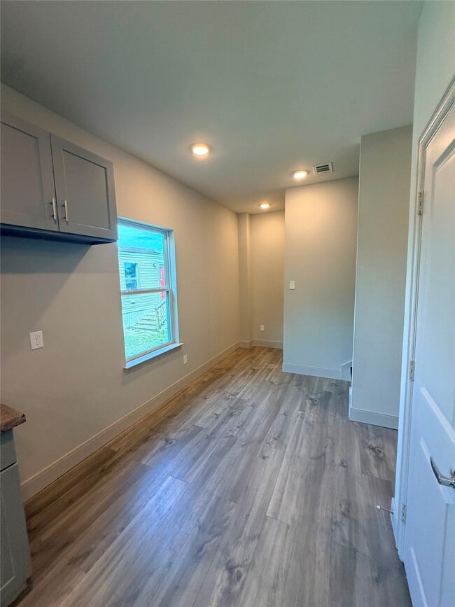 Building Photo - 130 Flamingo Bight S