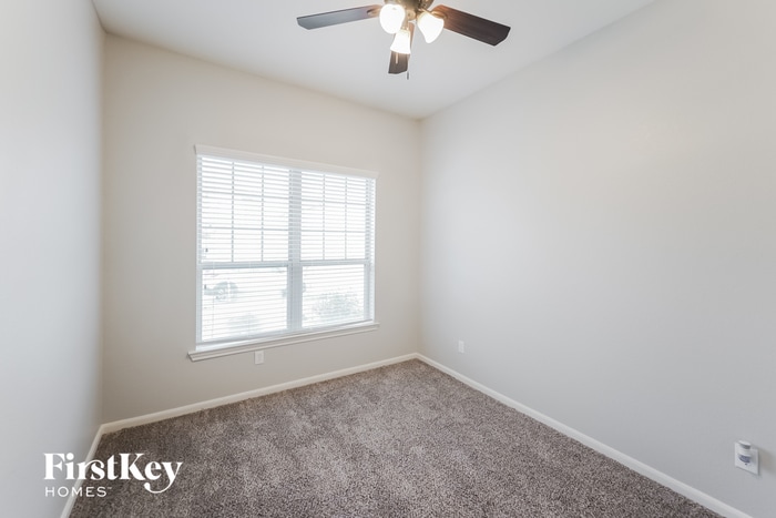 Building Photo - 6522 Hunters Creek Ln