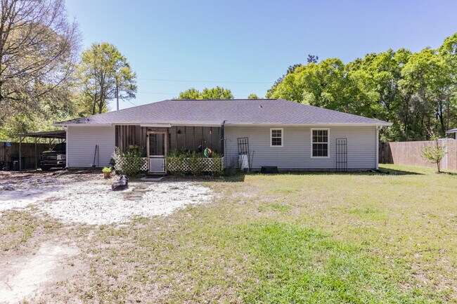 Building Photo - 6422 Stanley Cir