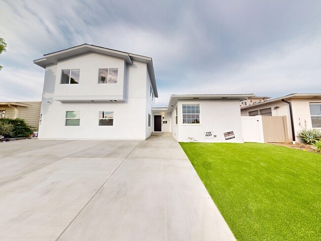 Building Photo - 4941 Art St