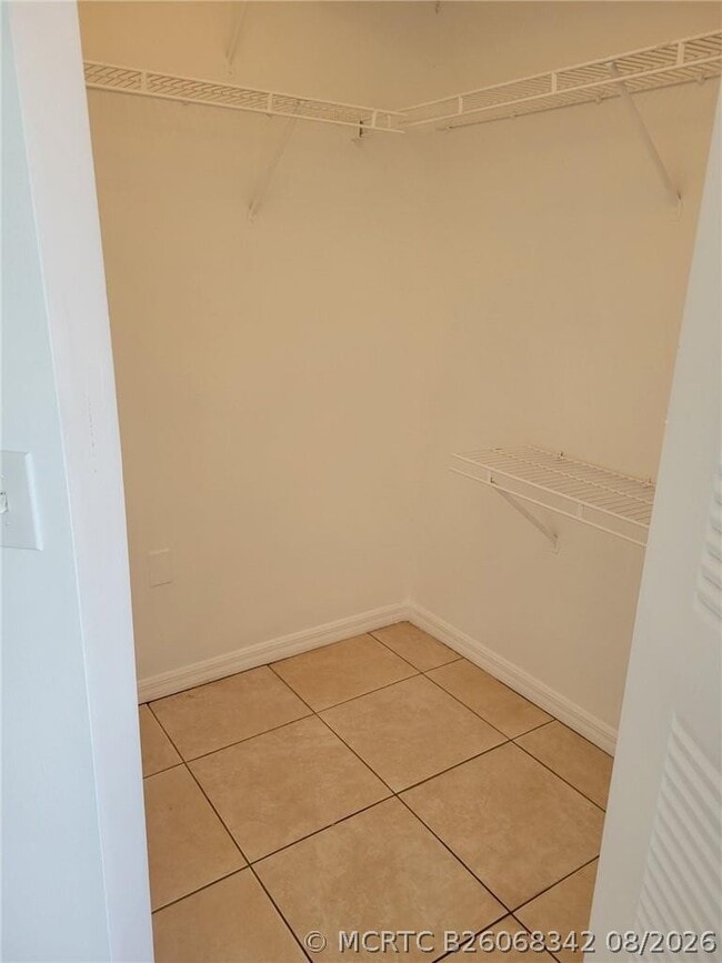 Building Photo - 5005 Wiles Rd