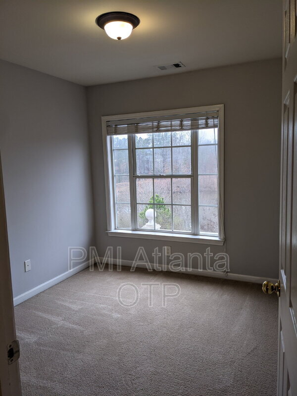 Building Photo - 1734 Highlands View Dr