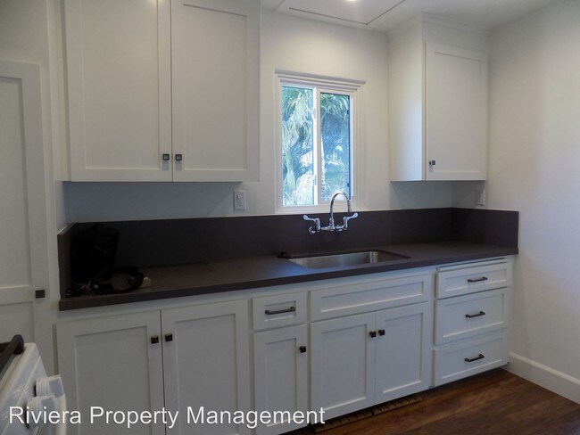 Building Photo - 6675-6677 Electric Ave