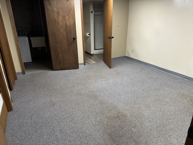 basement area for storage or workout room etc - 4449 Charles St