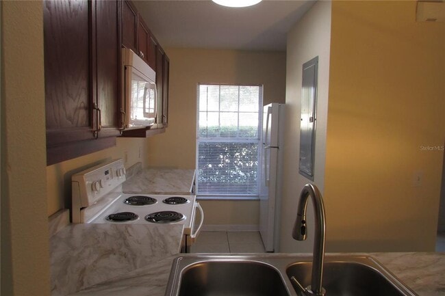 Building Photo - 261 Autumn Ln