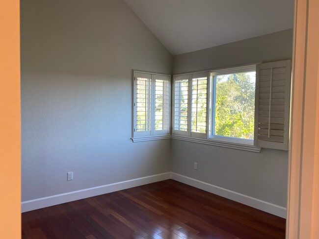 Building Photo - 5841 Charter Oaks Dr