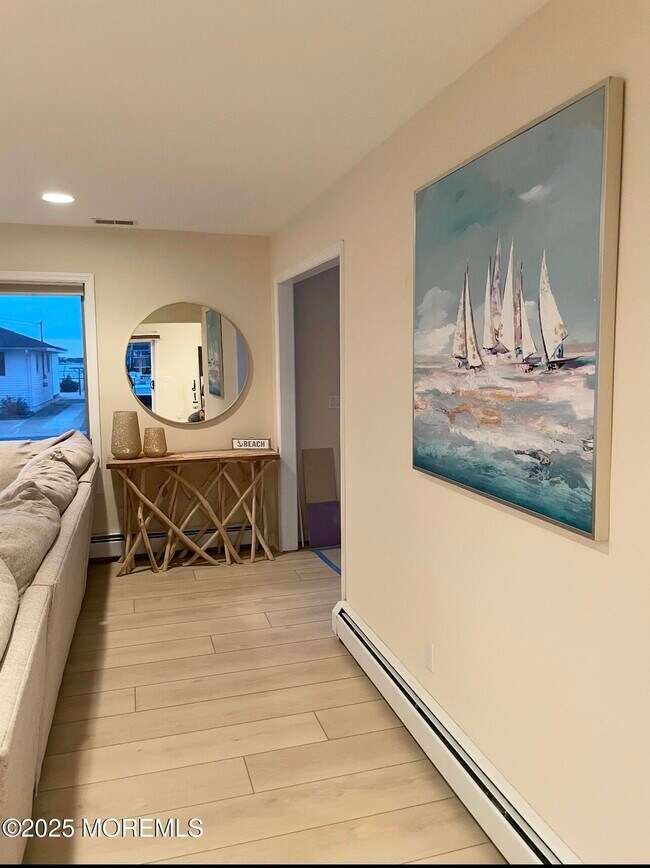 Building Photo - 241 Westmont Ave