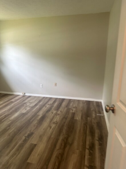 Building Photo - 6319 Hackberry Way