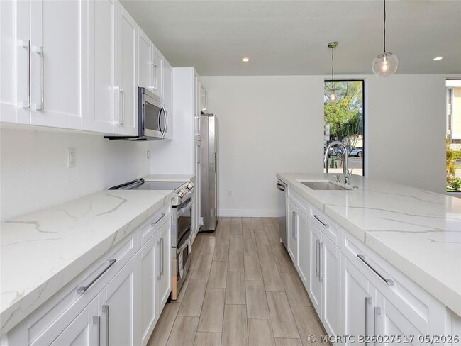 Building Photo - 102-116 NW 41st St