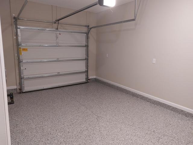 Building Photo - 3 bedroom in Jacksonville FL 32246