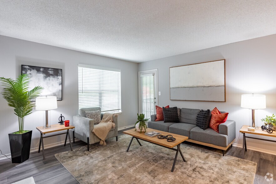 1BR, 1BA - 846SF - Chapel Creek