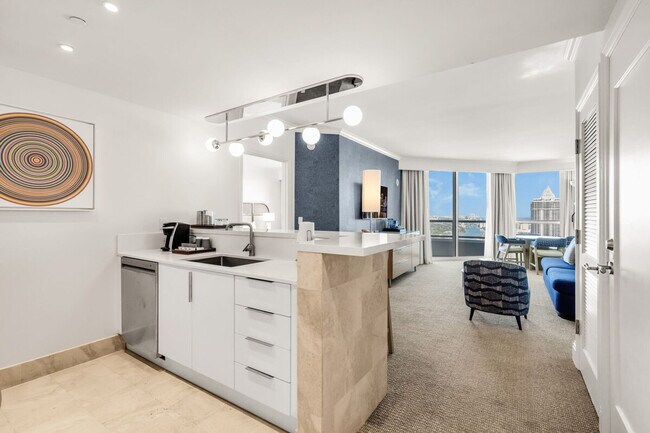 Building Photo - 4401 Collins Ave