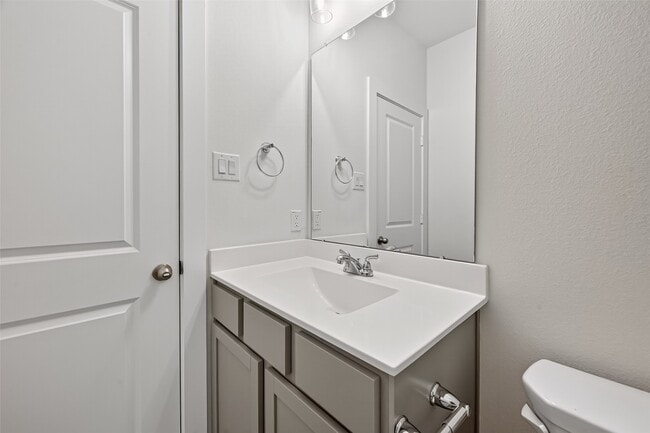 Building Photo - 1111 Mercantile St