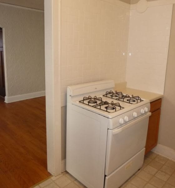 Building Photo - 2937 N Bartlett Ave