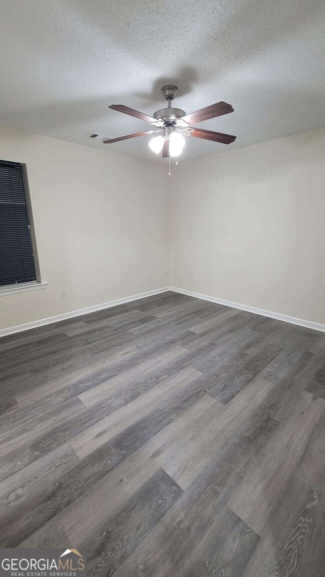 Building Photo - 6018 Creekerton Blvd