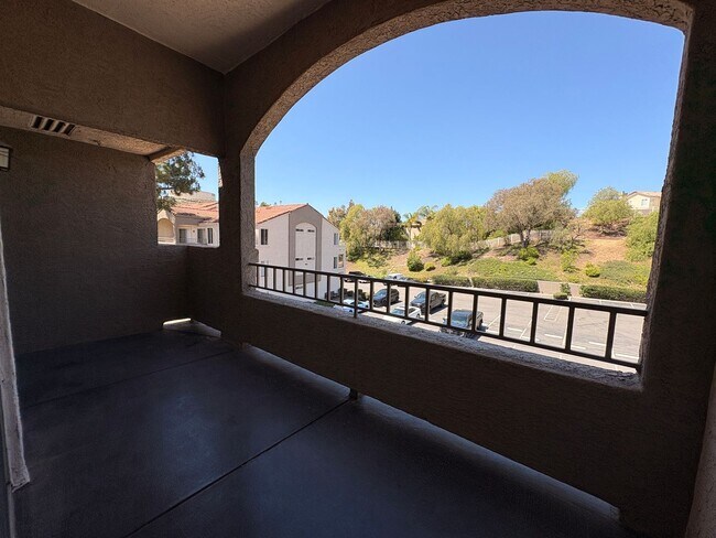 Building Photo - 1BR Condo with Private Balcony, Central A/C & Community Amenities in Corona