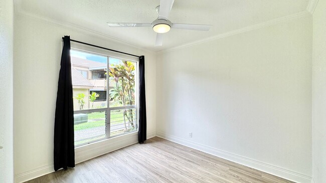 Building Photo - Available NOW - 4 BED, 2.5 BATH w/ 2 PARKING in Haiku Gardens (Kaneohe)