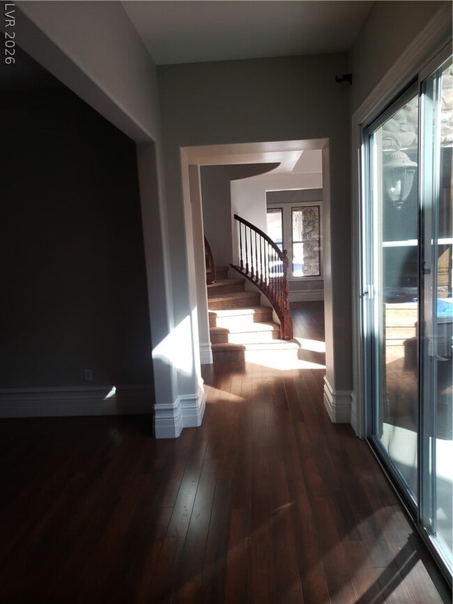 Building Photo - 469 Via Palermo Dr