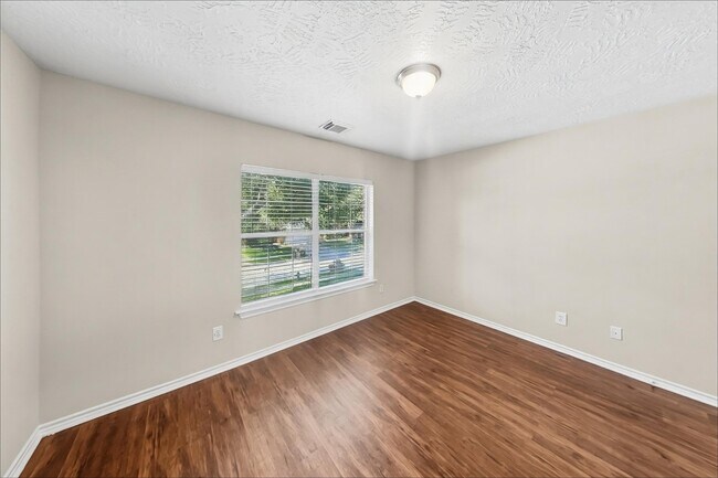 Building Photo - 7015 Atasca Creek Dr