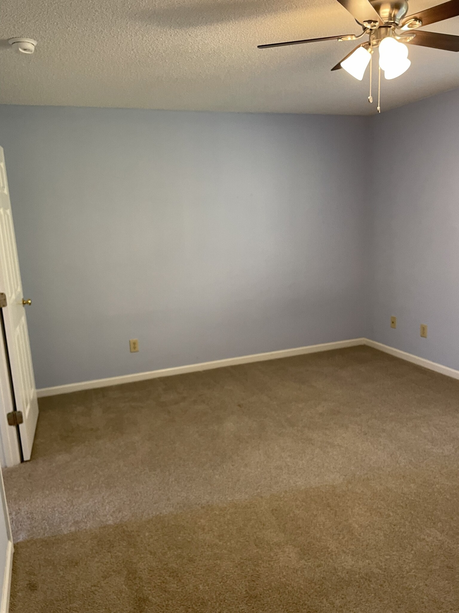 Building Photo - 1102 22nd St NE