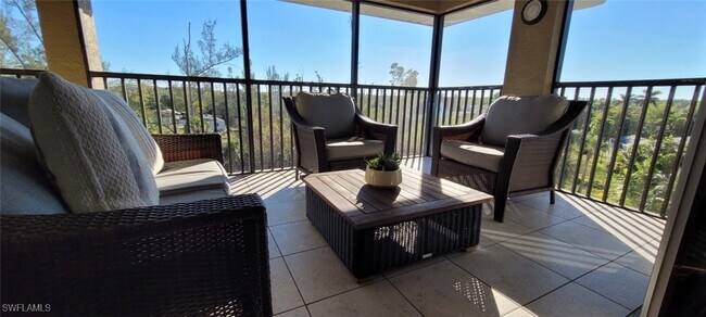 Building Photo - 10091 Lake Cove Dr