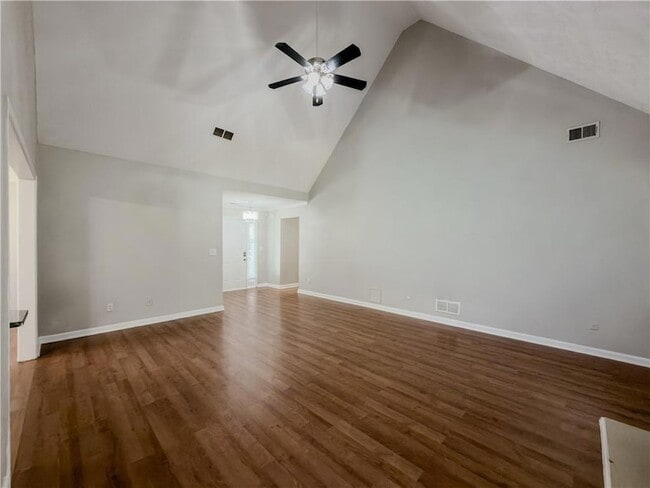 Building Photo - 593 Red Tip Ln