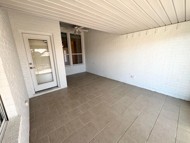 Building Photo - 3 Bed 2 Bath Ready To Rent ASAP!