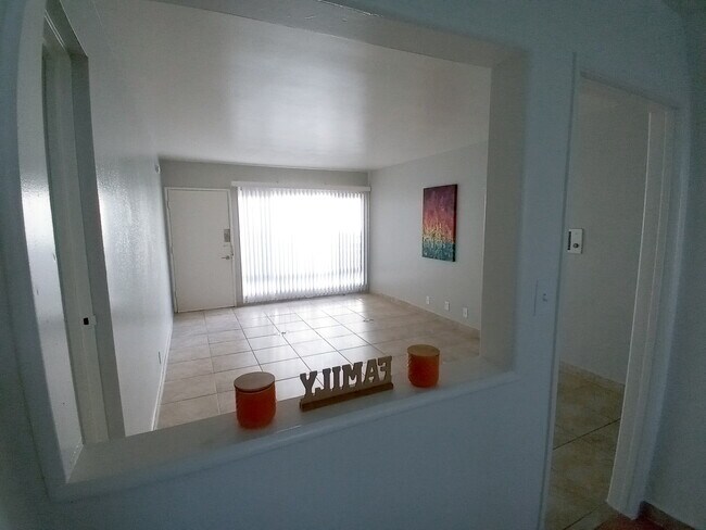 Building Photo - 1801 N Gramercy Pl