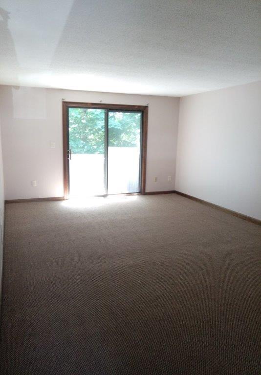 living room - 10 W Pine Way