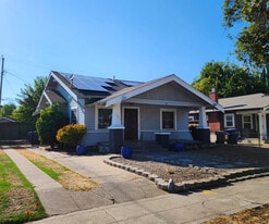 Building Photo - 1373 N Echo Ave