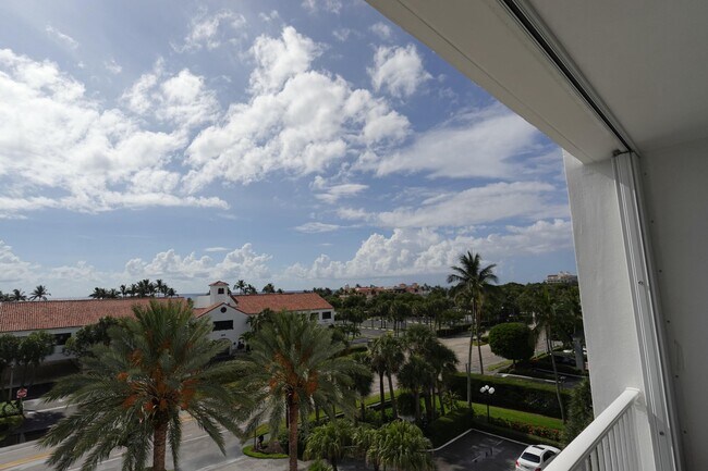 Building Photo - 2860 S Ocean Blvd