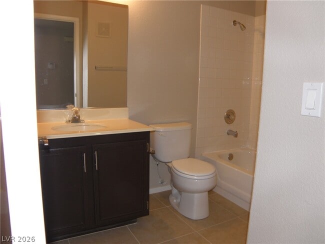 Building Photo - 2201 Ramsgate Dr