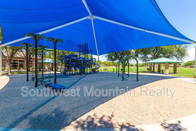 Building Photo - 1083 W Sandy Banks