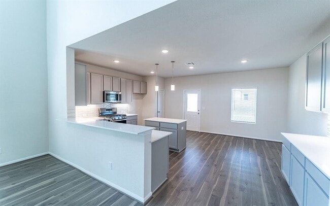 Building Photo - 457 Blue Hibiscus Dr