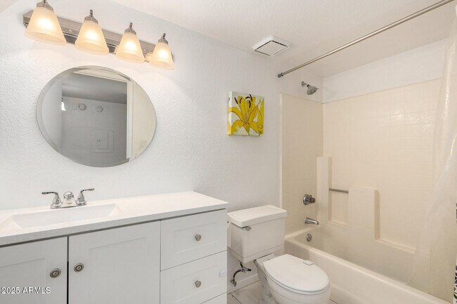 Building Photo - 18811 N 19th Ave