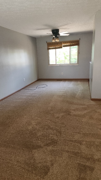 Building Photo - 620 Mistletoe Ct