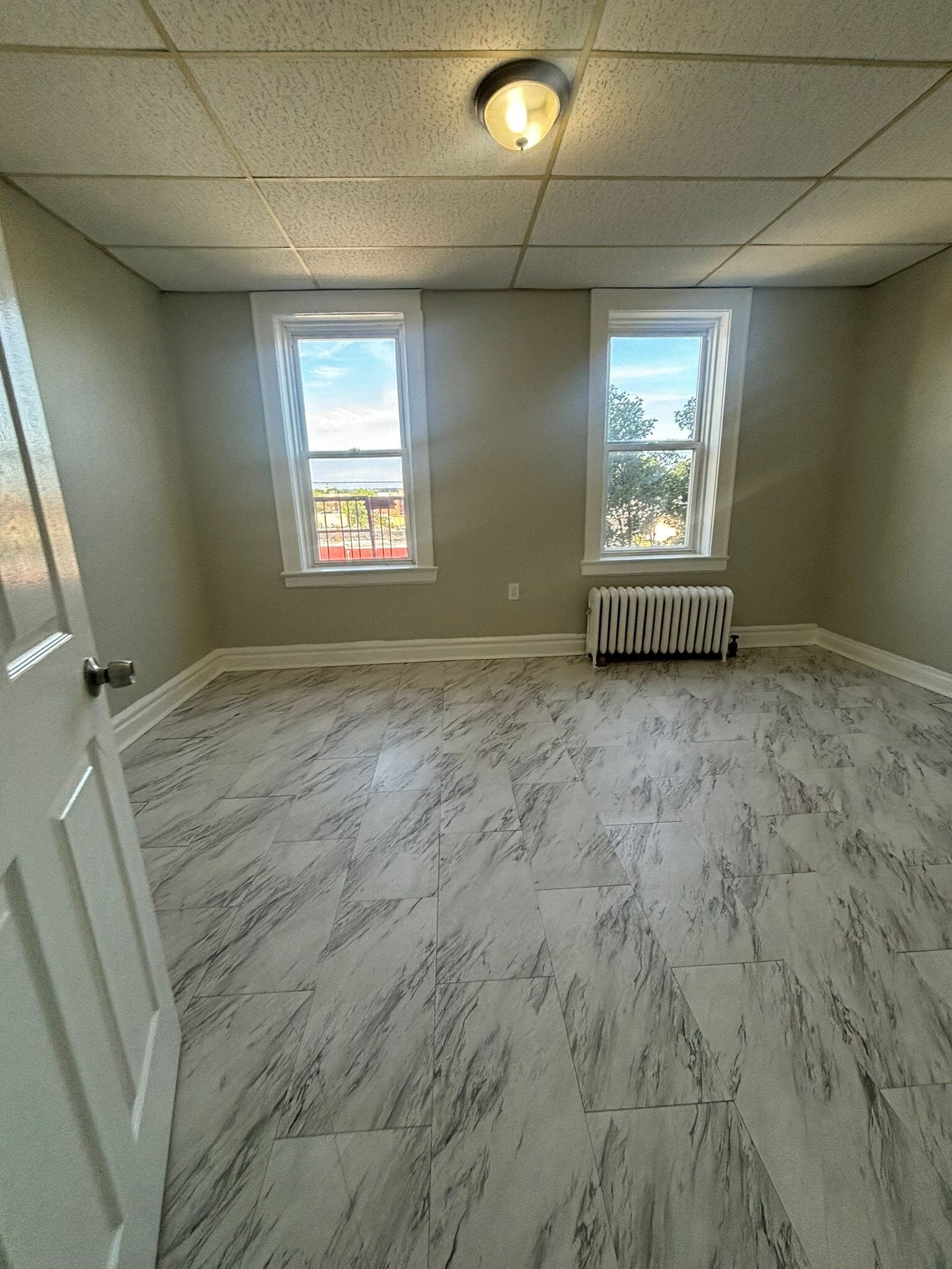 2 Columbia Ave 304 - 28 Columbia Ave