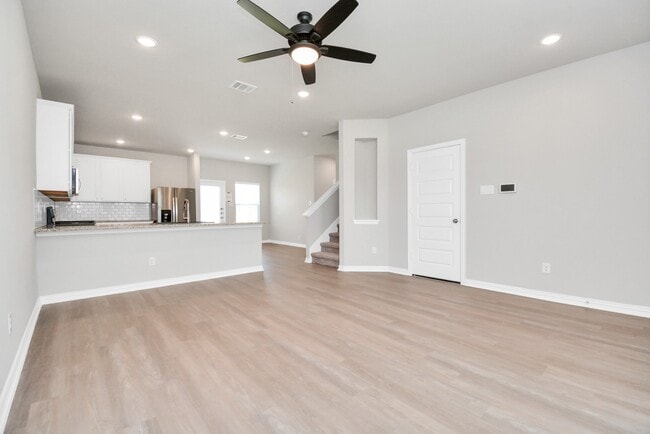 Building Photo - 27115 Newport Trce Ln