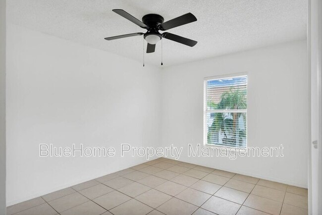 Building Photo - 3651 N Goldenrod Rd