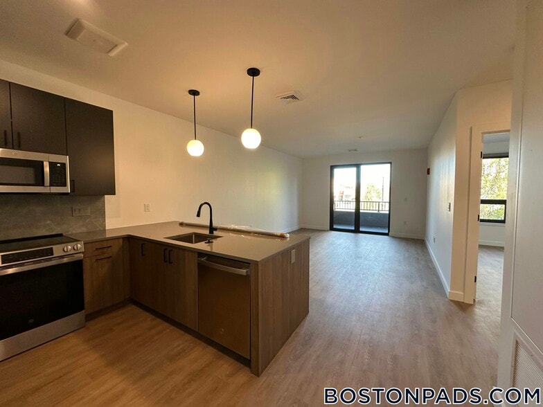 Building Photo - 199 Gardner St