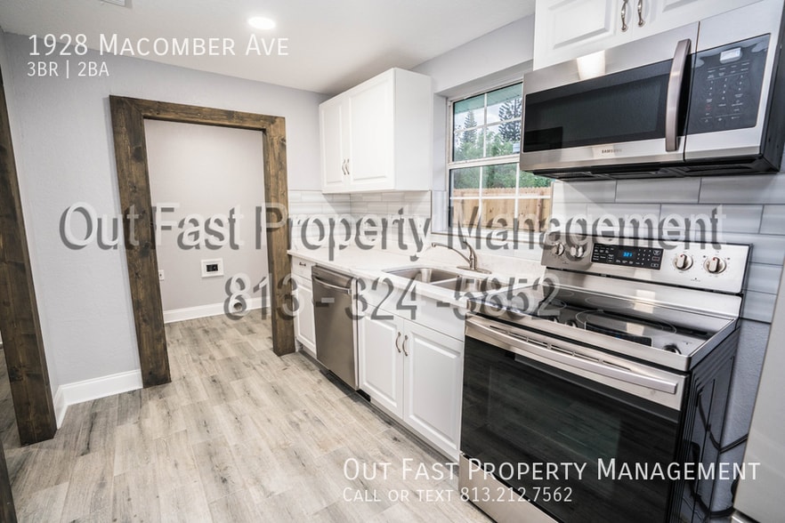 Building Photo - 1928 Macomber Ave