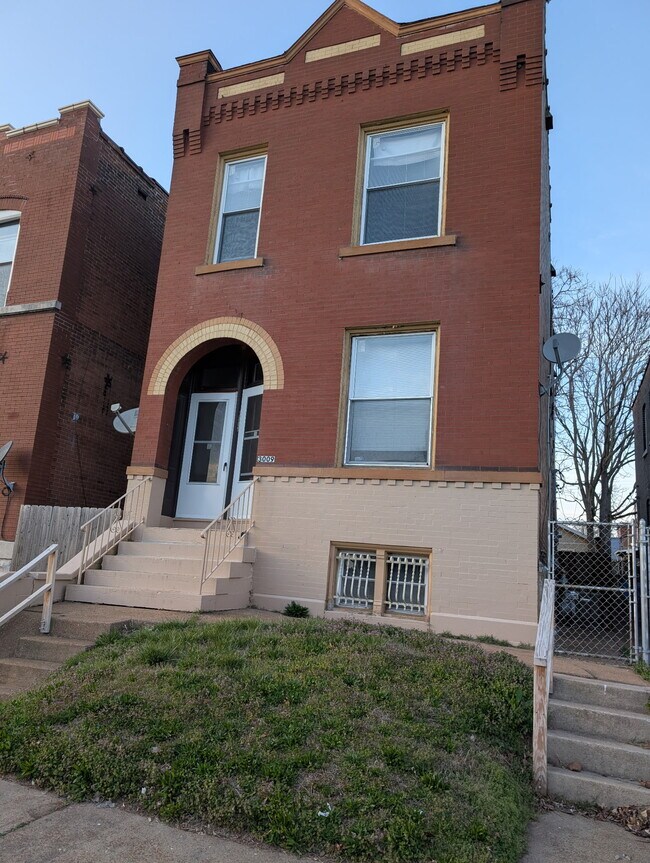Building Photo - 3009 Osage St